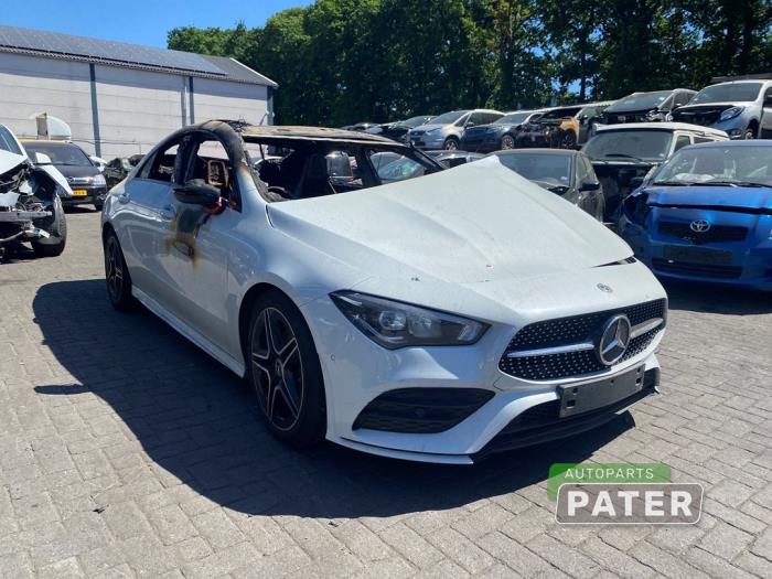 Mercedes CLA 1.3 CLA-180 Turbo 16V Sloopvoertuig (2020, Wit)