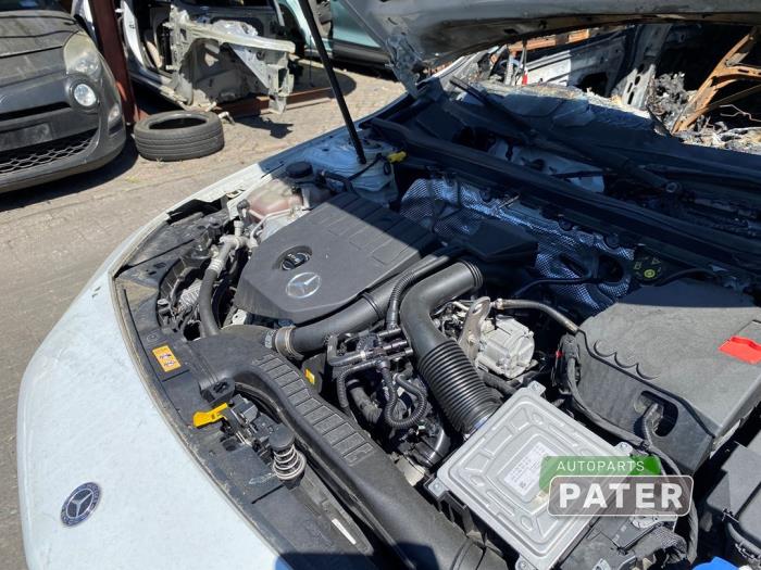 Mercedes CLA 1.3 CLA-180 Turbo 16V Sloopvoertuig (2020, Wit)