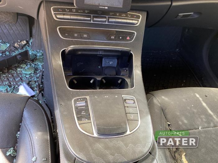 Mercedes E Estate E-300de 2.0 Turbo 16V Sloopvoertuig (2022, Zwart)