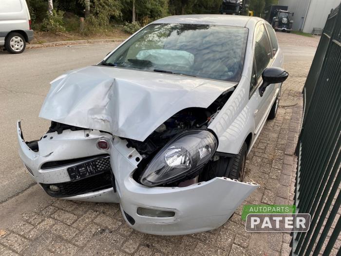 Fiat Punto III 0.9 TwinAir Sloopvoertuig (2012, Wit)