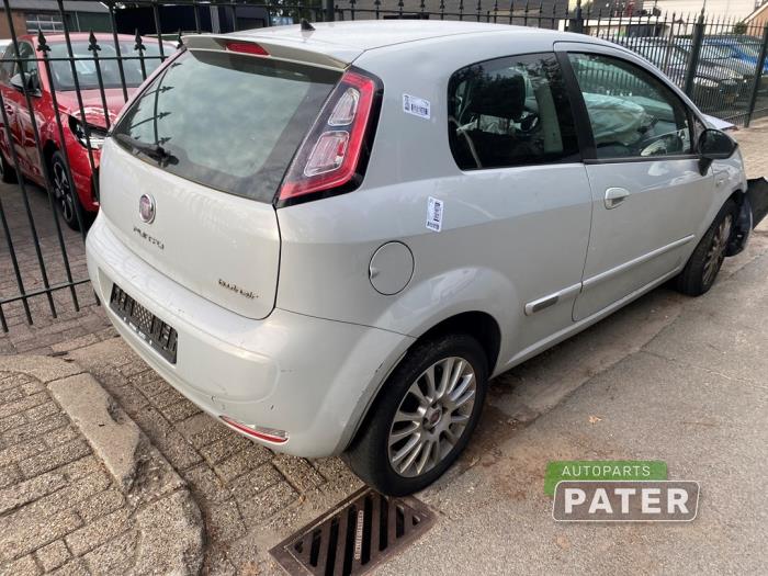 Fiat Punto III 0.9 TwinAir Sloopvoertuig (2012, Wit)