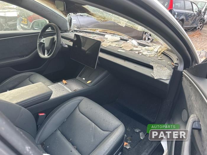 Tesla Model 3 Long Range, Performance AWD Sloopvoertuig (2024, Wit)