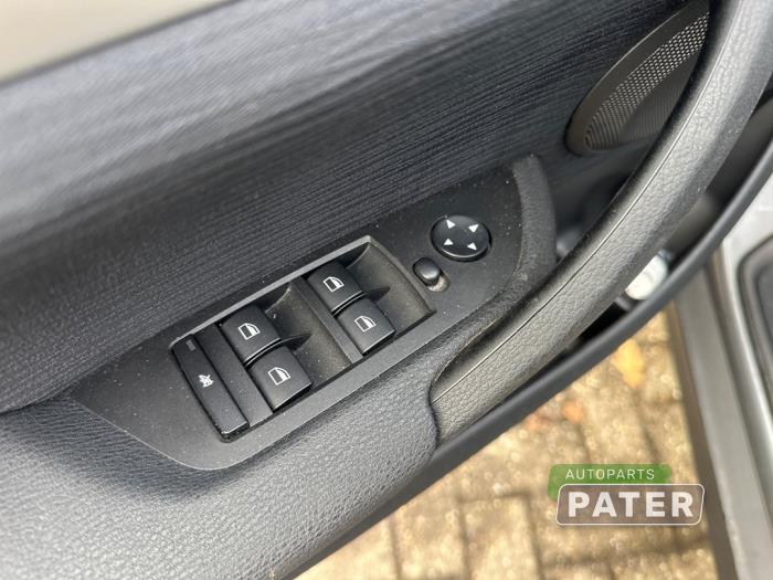 BMW X1 xDrive 20i 2.0 16V Twin Power Turbo Sloopvoertuig (2012, Grijs)