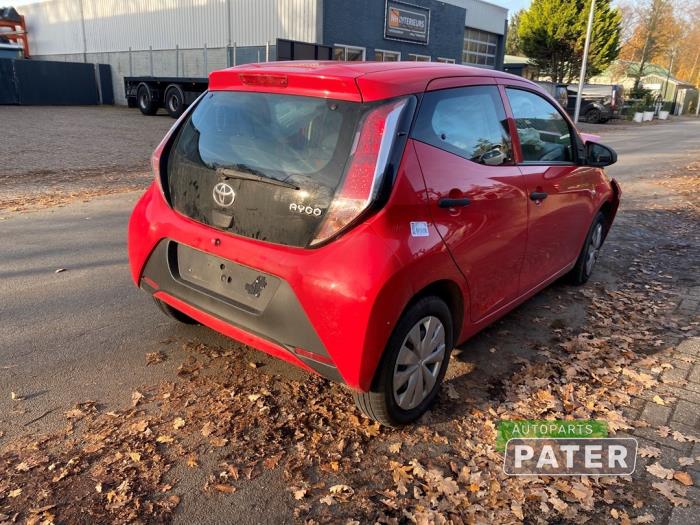 Toyota Aygo 1.0 12V VVT-i Sloopvoertuig (2017, Rood)