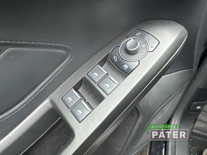 Ford Focus 4 Wagon 1.0 EcoBoost 12V Hybrid 125 Sloopvoertuig (2023, Zwart)