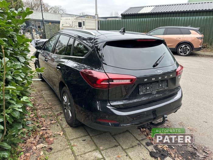 Ford Focus 4 Wagon 1.0 EcoBoost 12V Hybrid 125 Sloopvoertuig (2023, Zwart)