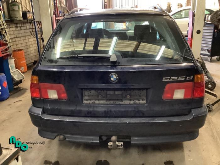 BMW 5-Serie 95- Sloopvoertuig (2001, Blauw)