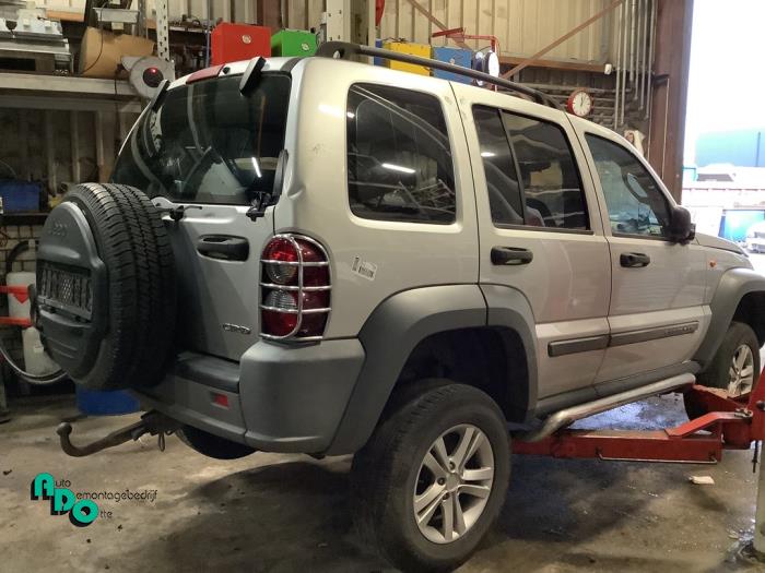Jeep Cherokee/Liberty 2.8 CRD 16V Sloopvoertuig (2005, Grijs)