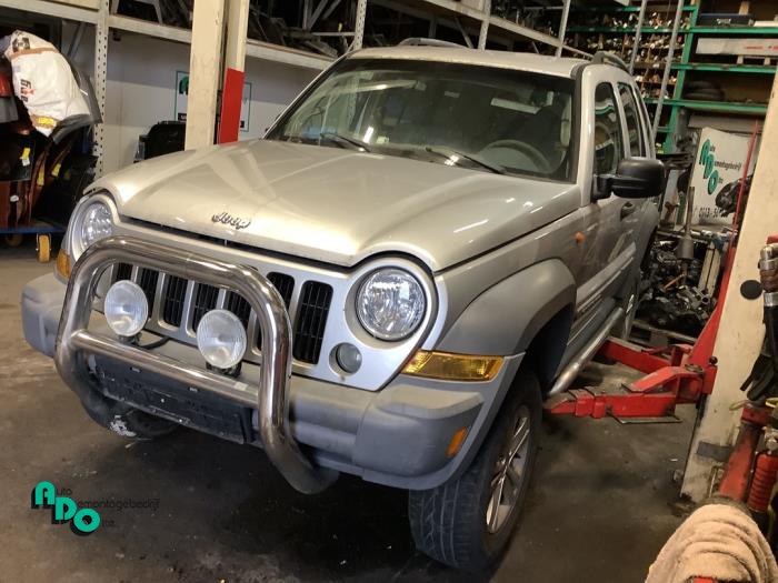 Jeep Cherokee/Liberty 2.8 CRD 16V Sloopvoertuig (2005, Grijs)