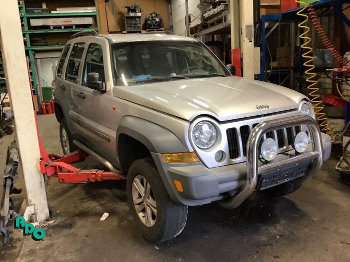 Jeep Cherokee/Liberty 2.8 CRD 16V Sloopvoertuig (2005, Grijs)