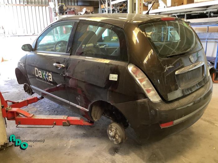 Lancia Ypsilon 1.4 Sloopvoertuig (2008, Bruin)