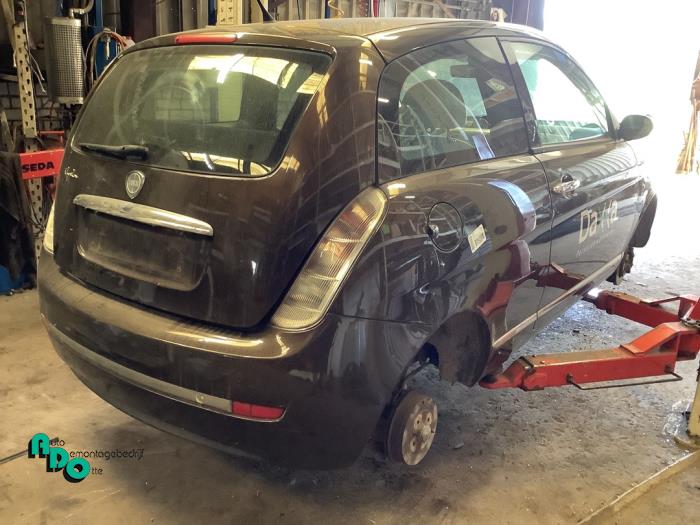 Lancia Ypsilon 1.4 Sloopvoertuig (2008, Bruin)