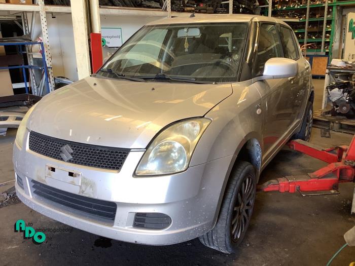 Suzuki Swift 1.5 VVT 16V Sloopvoertuig (2006, Grijs)