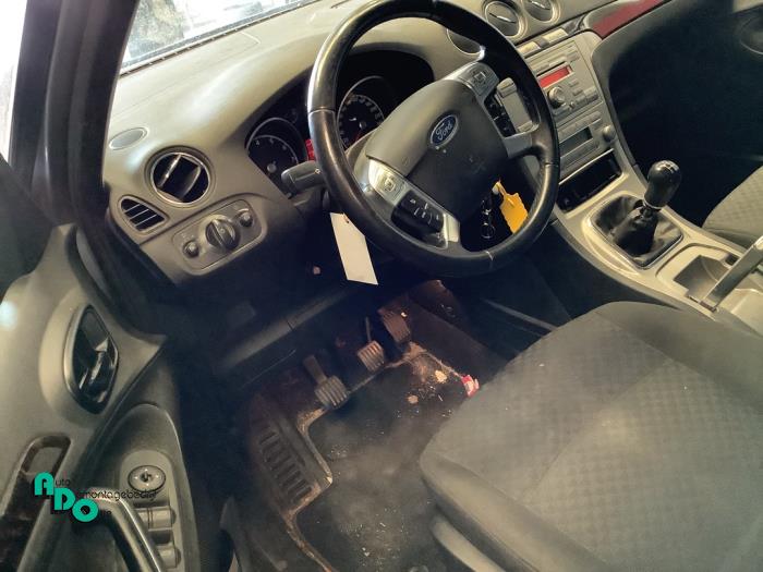 Ford Galaxy 2.0 16V Sloopvoertuig (2006, Grijs)