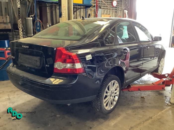 Volvo S40 2.4 20V Sloopvoertuig (2005, Zwart)