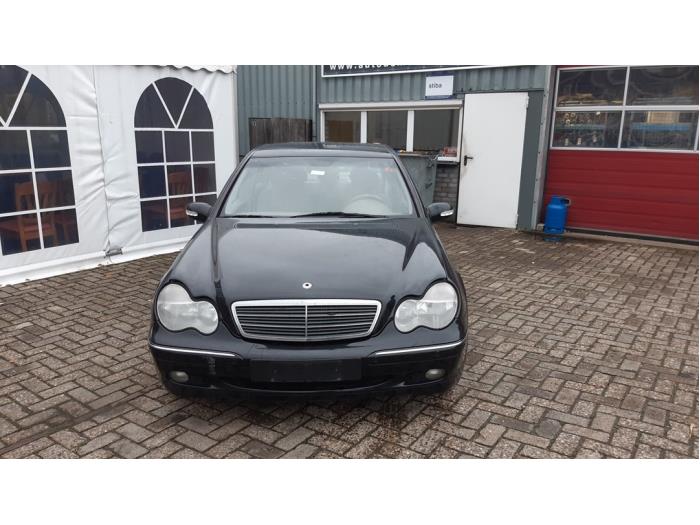Mercedes C 2.2 C-220 CDI 16V Sloopvoertuig (2001, Zwart)