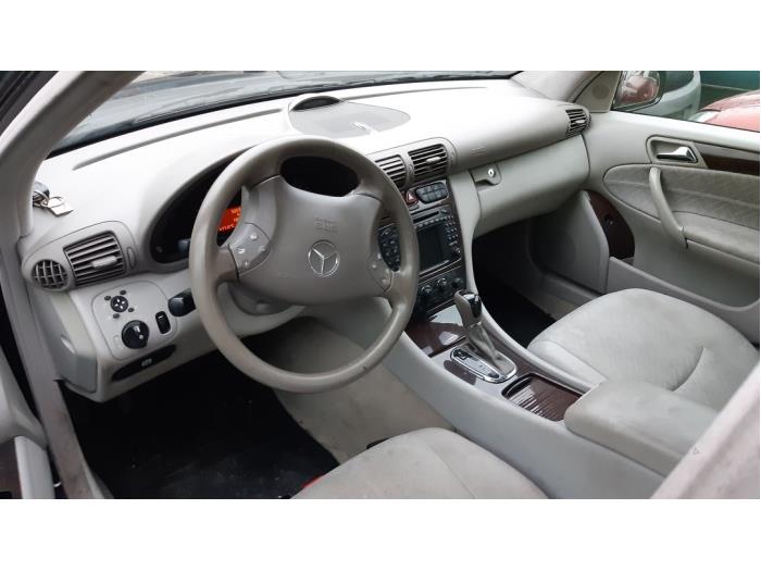 Mercedes C 2.2 C-220 CDI 16V Sloopvoertuig (2001, Zwart)