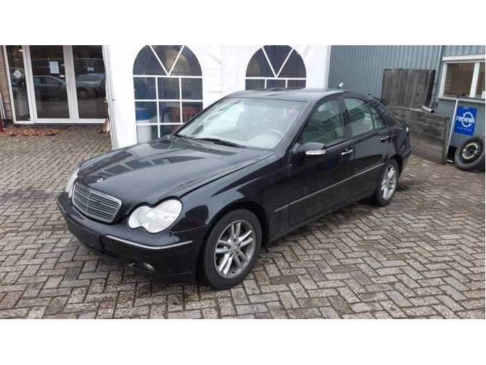 Mercedes C 2.2 C-220 CDI 16V Sloopvoertuig (2001, Zwart)