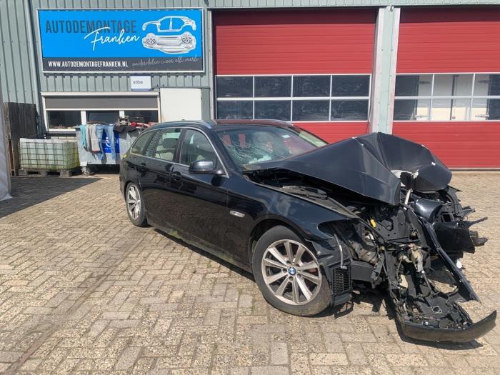 BMW 5 serie Touring 520d 16V Sloopvoertuig (2012, Zwart)