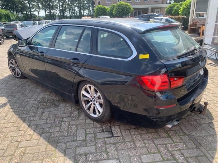 BMW 5 serie Touring 520d 16V Sloopvoertuig (2012, Zwart)