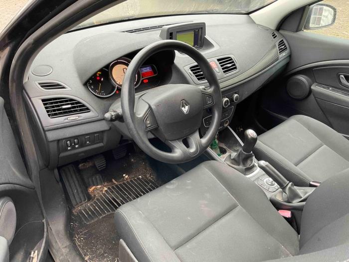 Renault Megane III Grandtour 1.5 dCi 90 Sloopvoertuig (2010, Grijs)