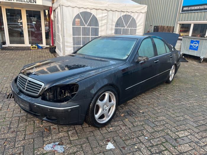 Mercedes S 3.2 S-320 18V Sloopvoertuig (2000, Zwart)