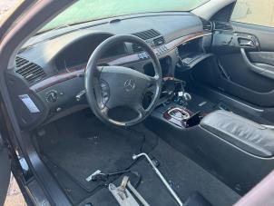 Mercedes S 3.2 S-320 18V Sloopvoertuig (2000, Zwart)