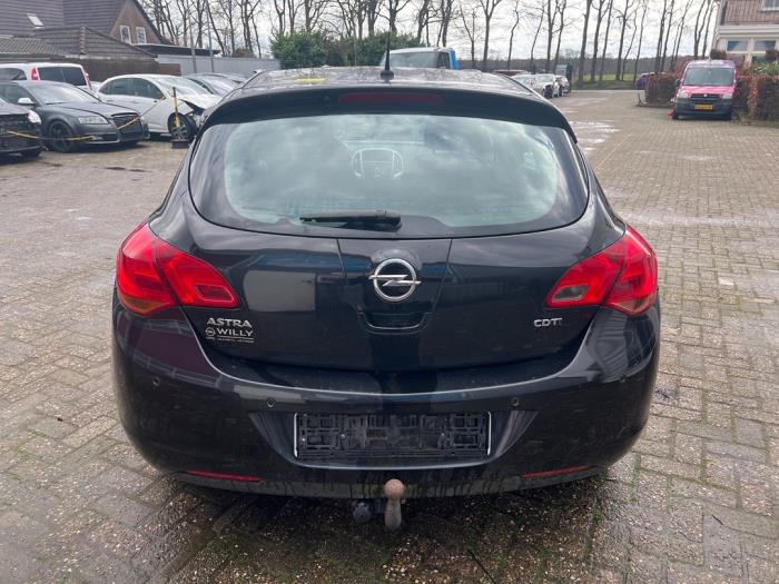 Opel Astra J 1.7 CDTi 16V 110 Sloopvoertuig (2011, Zwart)