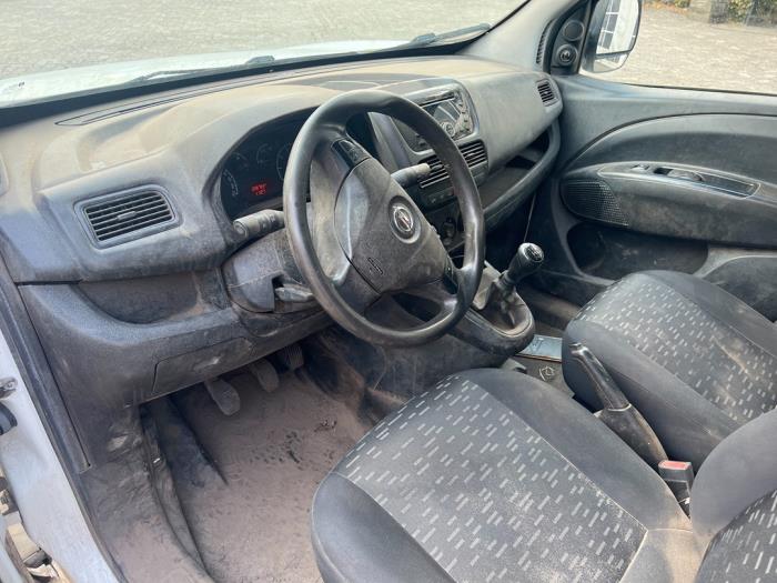 Opel Combo 1.3 CDTI 16V ecoFlex Sloopvoertuig (2013, Wit)