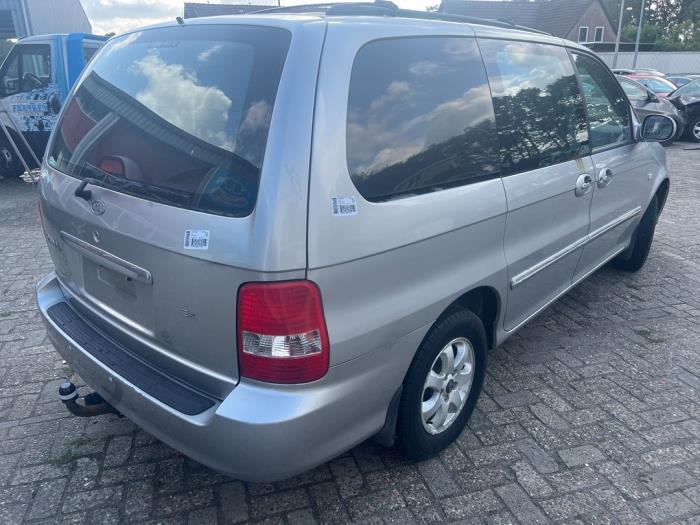 Kia Carnival 2 2.9 HPDi 16V Sloopvoertuig (2004, Zilvergrijs)