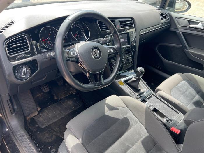 Volkswagen Golf VII Variant 2.0 TDI 16V Sloopvoertuig (2015, Zwart)