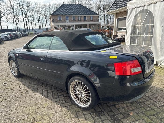 Audi A4 Cabriolet 2.5 TDI 24V Sloopvoertuig (2004, Zwart)
