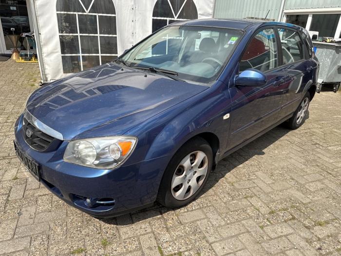Kia Cerato 1.6 16V Sloopvoertuig (2005, Blauw)