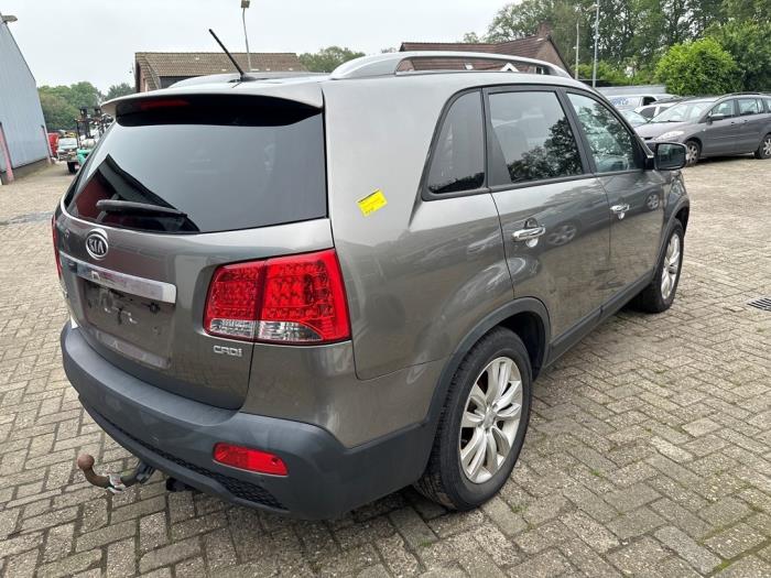 Kia Sorento II 2.2 CRDi 16V VGT 4x2 Sloopvoertuig (2010, Bruin)