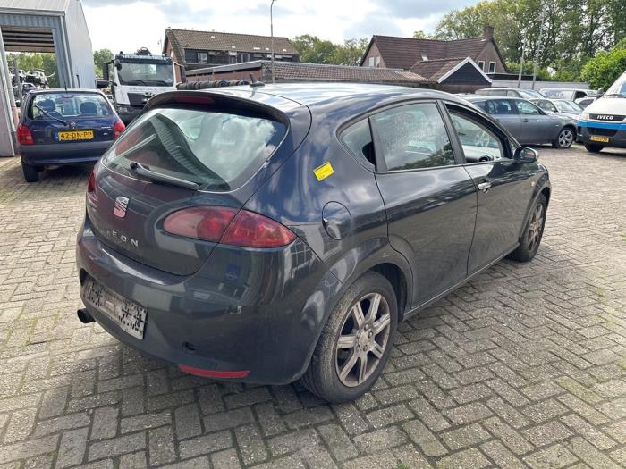 Seat Leon 1.9 TDI 105 Sloopvoertuig (2005, Zwart)
