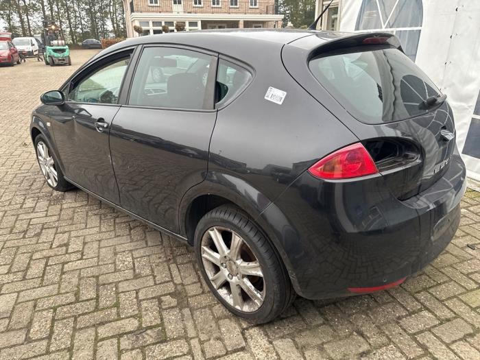 Seat Leon 1.6 Sloopvoertuig (2008, Zwart)