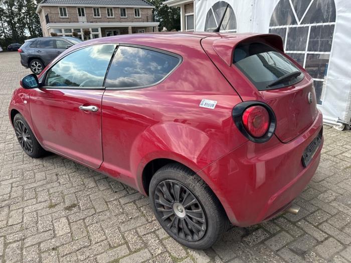 Alfa Romeo MiTo 1.4 16V Sloopvoertuig (2010, Rood)