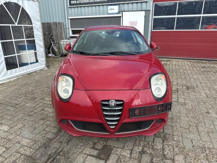 Alfa Romeo MiTo 1.4 16V Sloopvoertuig (2010, Rood)