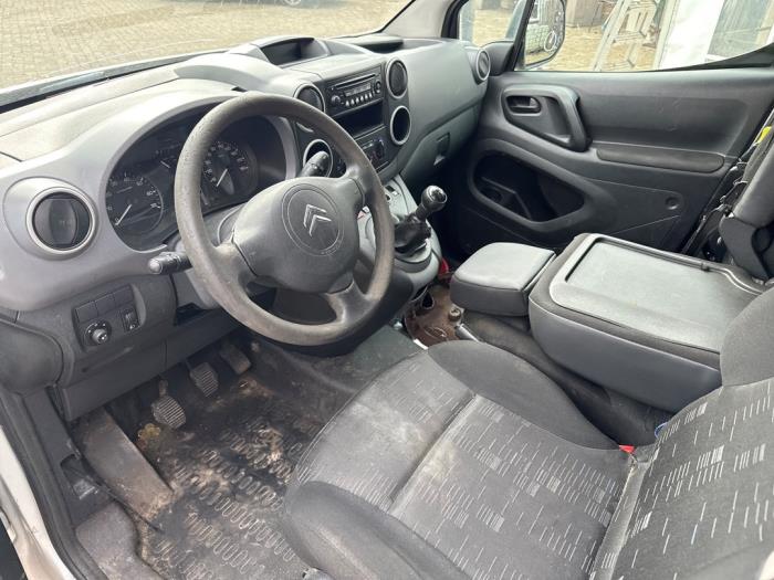 Citroen Berlingo 1.6 Hdi 75 16V Phase 1 Sloopvoertuig (2010, Zilvergrijs)