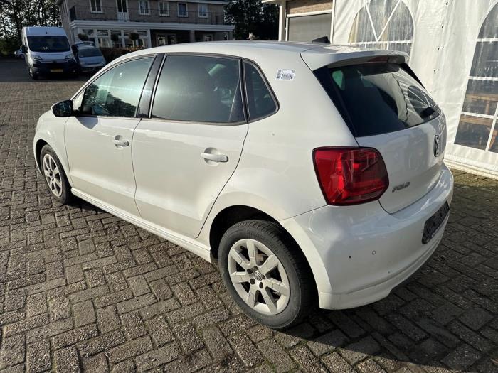 Volkswagen Polo V 1.4 TDI DPF BlueMotion technology Sloopvoertuig (2015, Wit)