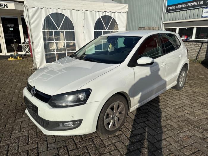 Volkswagen Polo V 1.4 TDI DPF BlueMotion technology Sloopvoertuig (2015, Wit)