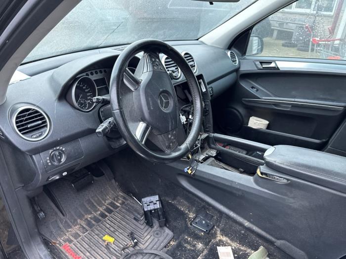 Mercedes ML II 3.0 ML-280 CDI 4-Matic V6 24V Sloopvoertuig (2008, Zwart)