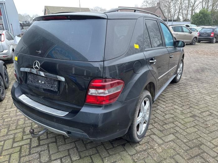 Mercedes ML II 3.0 ML-280 CDI 4-Matic V6 24V Sloopvoertuig (2008, Zwart)