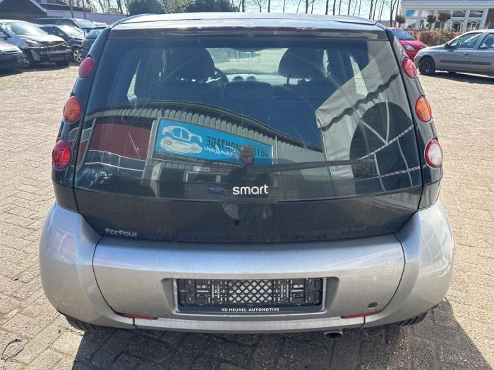 Smart Forfour 1.0 12V Sloopvoertuig (2006, Zwart)