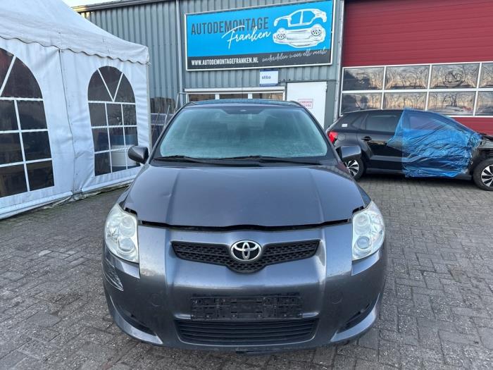 Toyota Auris 1.4 D-4D-F 16V Sloopvoertuig (2009, Grijs)
