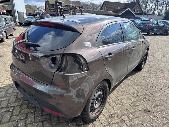 Kia Rio III 1.1 CRDi VGT 12V Sloopvoertuig (2012, Bruin)