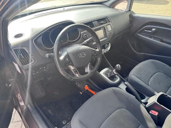 Kia Rio III 1.1 CRDi VGT 12V Sloopvoertuig (2012, Bruin)