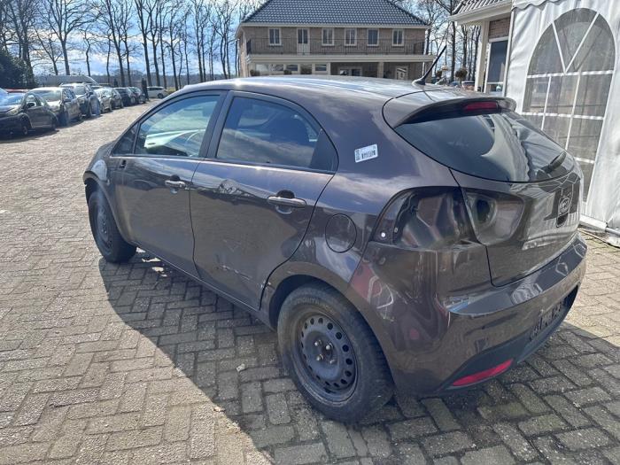 Kia Rio III 1.1 CRDi VGT 12V Sloopvoertuig (2012, Bruin)