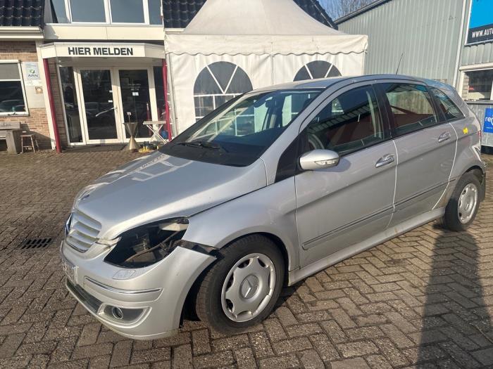 Mercedes B 1.7 B-170 16V Sloopvoertuig (2006, Zilvergrijs)