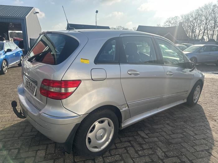 Mercedes B 1.7 B-170 16V Sloopvoertuig (2006, Zilvergrijs)